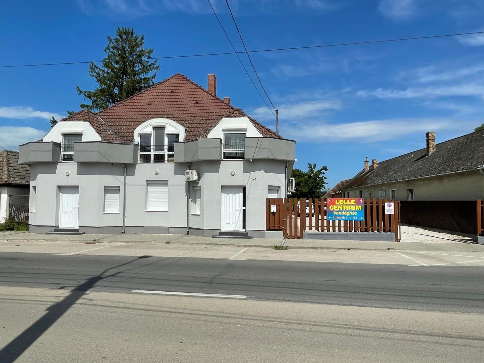 Lelle Centrum Vendeghaz Balatonlelle Exterior photo